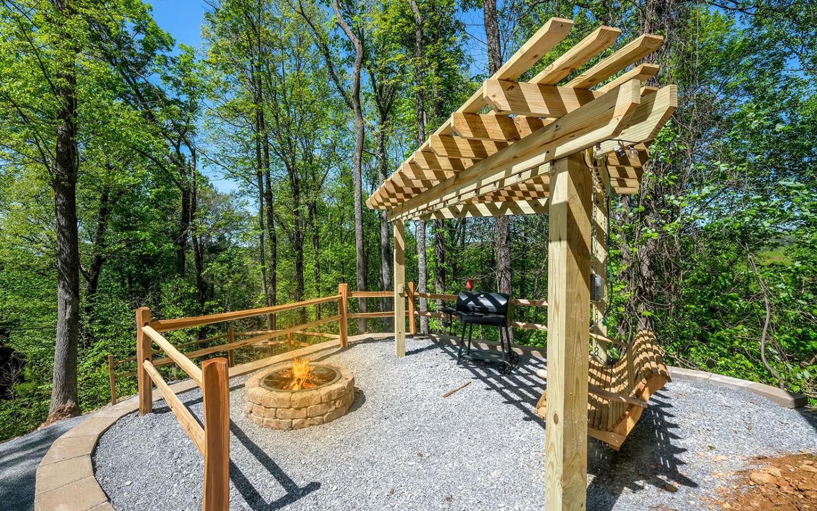 Little Bear Cabin ガトリンバーグ エクステリア 写真